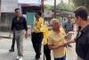 Akshay Kumar’s Viral Election Day Chat With Senior Citizen Wins Hearts